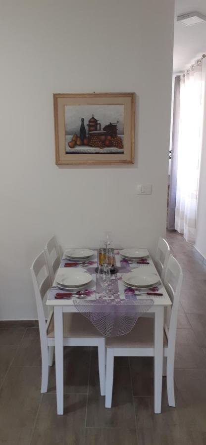 Apartments Villa Sandi Izola Buitenkant foto
