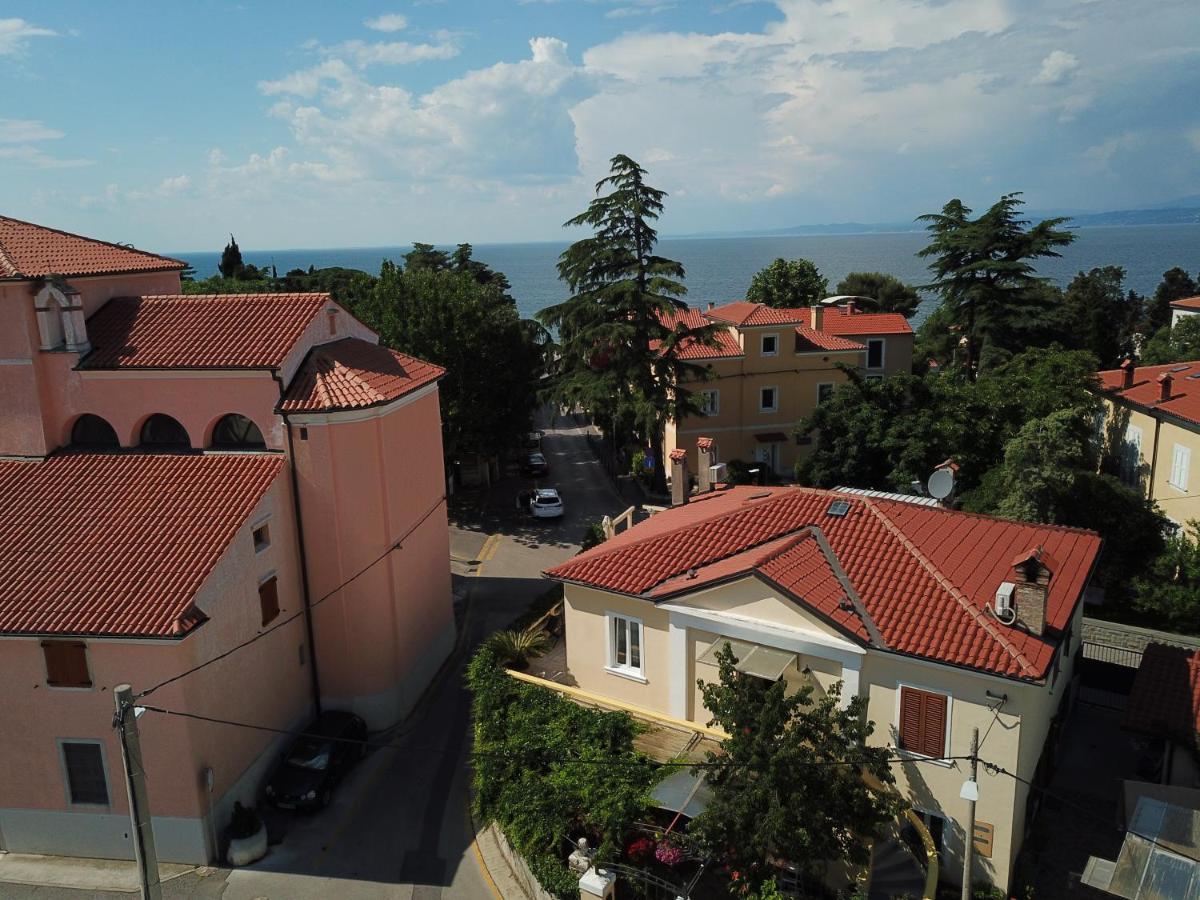 Apartments Villa Sandi Izola Buitenkant foto